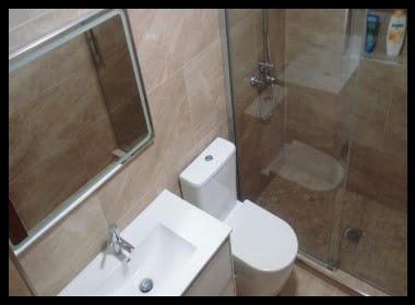 baño pequeño y moderno reformado por Baños Tenerife